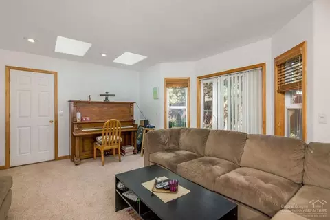2634 NW Scandia Loop, Bend, OR 97703 photo 14