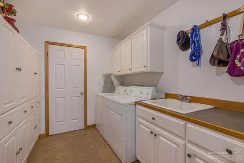 2634 NW Scandia Loop, Bend, OR 97703 photo 12
