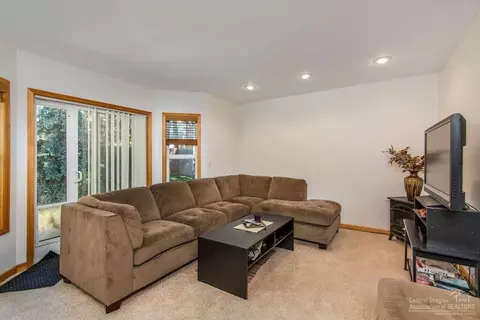 2634 NW Scandia Loop, Bend, OR 97703 photo 13