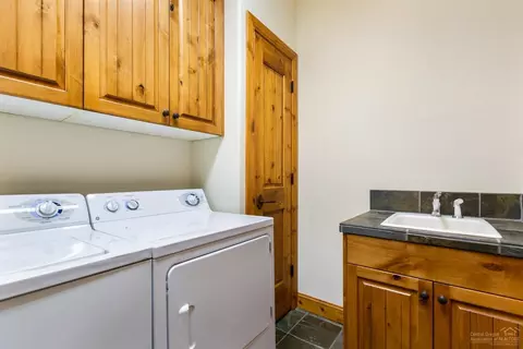 57422 Sun Eagle Ln, Sunriver, OR 97707 photo 6