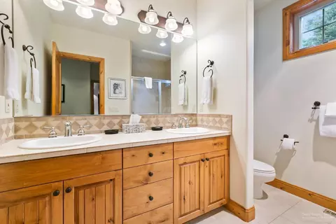57422 Sun Eagle Ln, Sunriver, OR 97707 photo 12