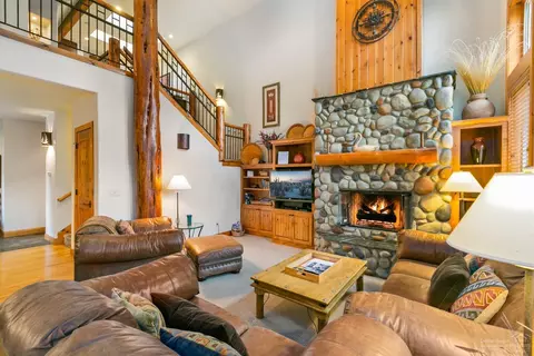 57422 Sun Eagle Ln, Sunriver, OR 97707 photo 5