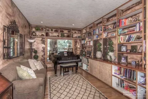 62275 Cody Rd, Bend, OR 97701 photo 7