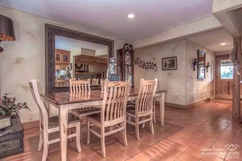 62275 Cody Rd, Bend, OR 97701 photo 5