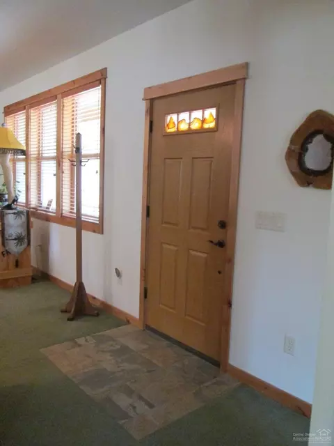 153482 Hackamore Ln, La Pine, OR 97739 photo 4