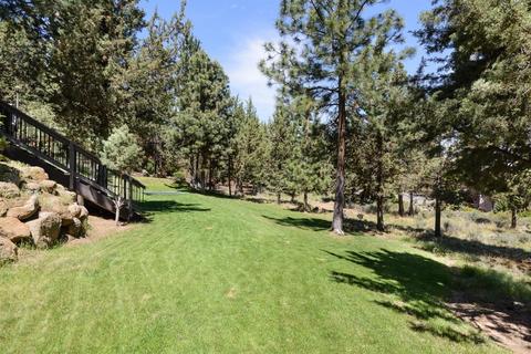 1844 NW Perspective Dr, Bend, OR 97703 photo 23