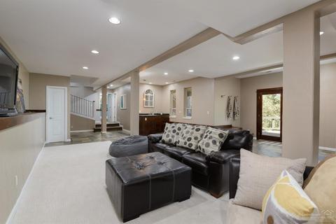 1844 NW Perspective Dr, Bend, OR 97703 photo 19