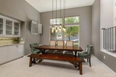 1844 NW Perspective Dr, Bend, OR 97703 photo 9