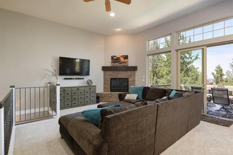 1844 NW Perspective Dr, Bend, OR 97703 photo 7