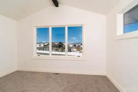 61369 Lost Hollow Loop, Bend, OR 97702 photo 16