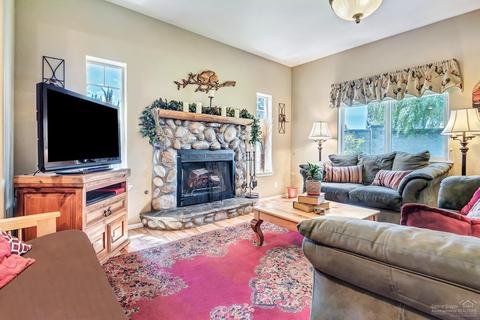 20904 Crystal Ct, Bend, OR 97701 photo 8