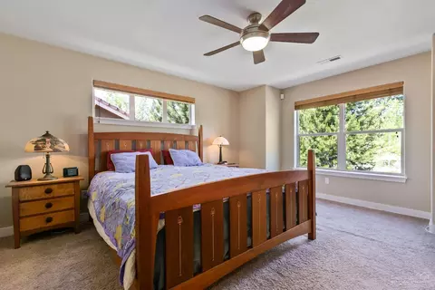 61950 Fall Creek Loop, Bend, OR 97702 photo 12