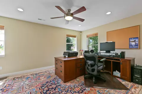 61950 Fall Creek Loop, Bend, OR 97702 photo 18