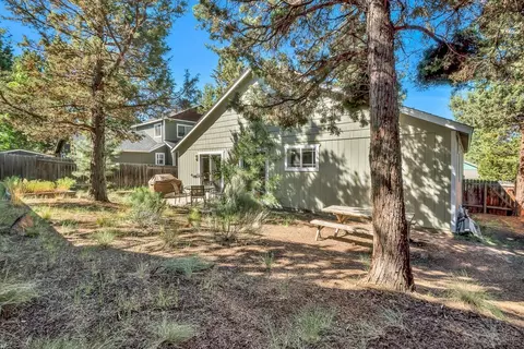 2626 NW Rainbow Ridge Dr, Bend, OR 97703 photo 23