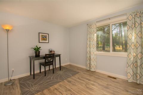 60300 Ridgeview Dr, Bend, OR 97702 photo 15