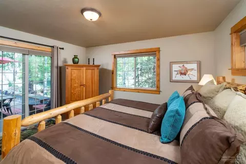 57711 Wallowa Loop, Sunriver, OR 97707 photo 10