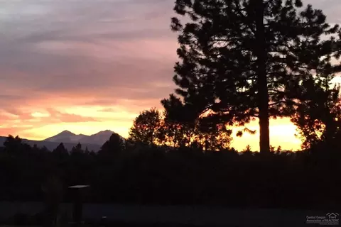 20143 Mathers Rd, Bend, OR 97703 photo 3