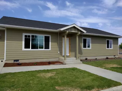 592 Minerva St, Metolius, OR 97741 photo 1