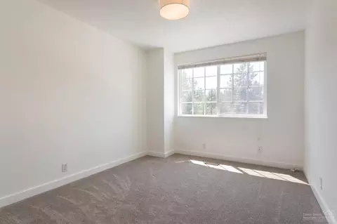63855 Sunset Dr, Bend, OR 97703 photo 19