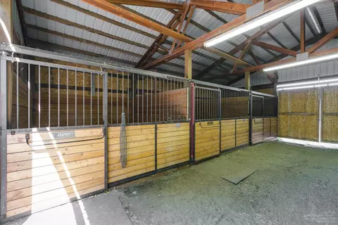 23262 Hwy 20, Bend, OR 97701 photo 23