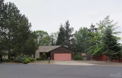2844 NE Waller Dr, Bend, OR 97701 photo 1