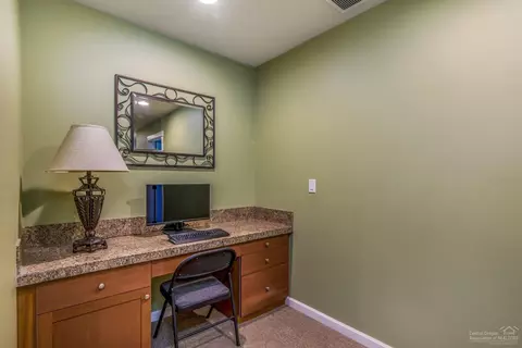 63097 Riverstone Dr, Bend, OR 97703 photo 12