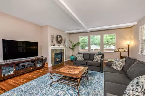 63097 Riverstone Dr, Bend, OR 97703 photo 4