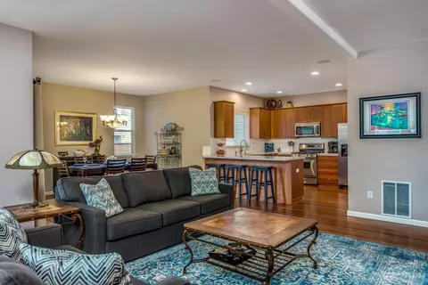 63097 Riverstone Dr, Bend, OR 97703 photo 5