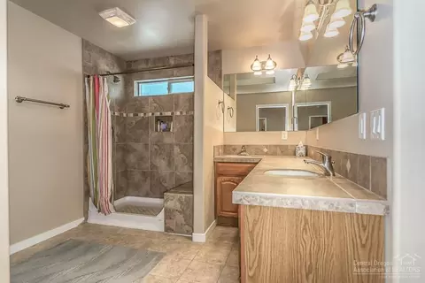 19449 Apache Rd, Bend, OR 97702 photo 14