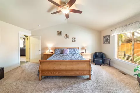 20812 Solstice Dr, Bend, OR 97703 photo 13