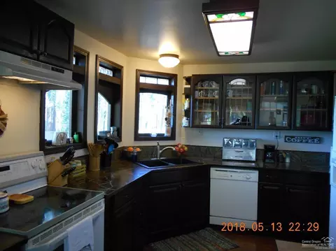 51586 Ash Rd, La Pine, OR 97739 photo 10