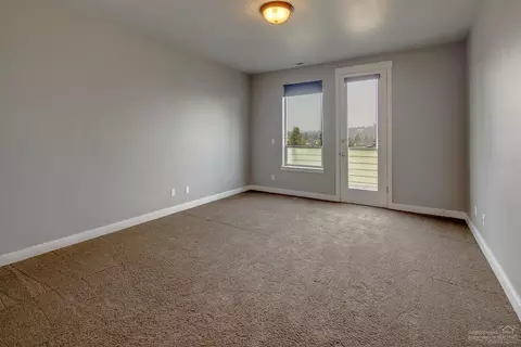 541 NW Flagline Dr, Bend, OR 97703 photo 19