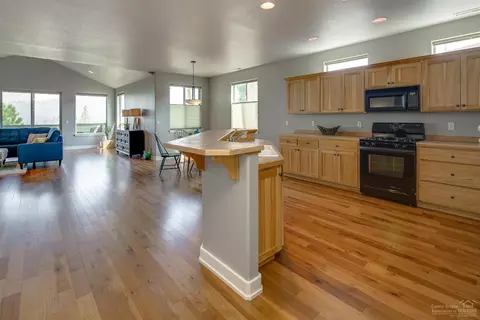 541 NW Flagline Dr, Bend, OR 97703 photo 12