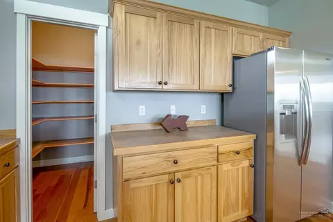 541 NW Flagline Dr, Bend, OR 97703 photo 9