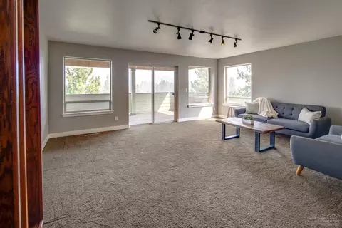 541 NW Flagline Dr, Bend, OR 97703 photo 23