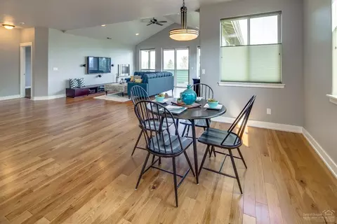 541 NW Flagline Dr, Bend, OR 97703 photo 13