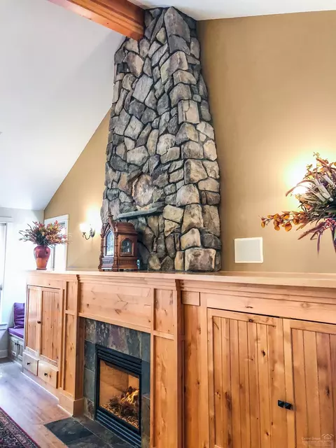60973 Creekstone Loop, Bend, OR 97702 photo 11