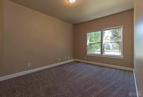 20614 Redwing Ln, Bend, OR 97702 photo 9