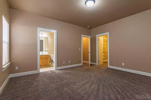 20614 Redwing Ln, Bend, OR 97702 photo 12