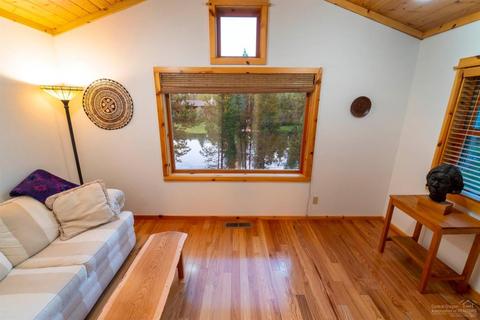56242 Solar Dr, Bend, OR 97707 photo 13