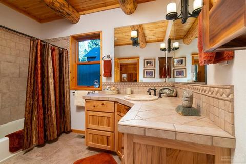 56242 Solar Dr, Bend, OR 97707 photo 15