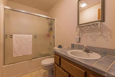 1232 NE Locksley Dr, Bend, OR 97701 photo 15