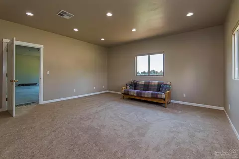 63311 Abbey Rd, Bend, OR 97701 photo 18