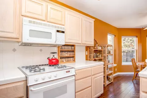 61121 Ladera Rd, Bend, OR 97702 photo 4