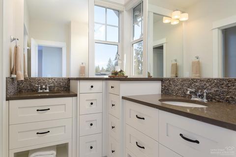 1809 NW Fields St, Bend, OR 97703 photo 22