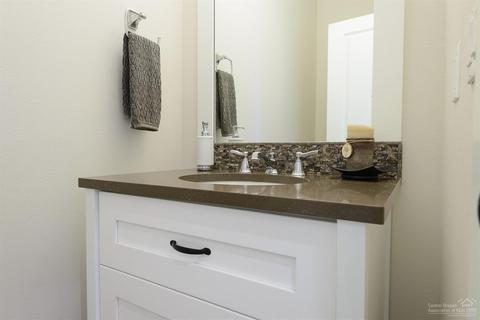 1809 NW Fields St, Bend, OR 97703 photo 14