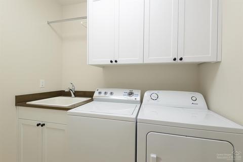 1809 NW Fields St, Bend, OR 97703 photo 23