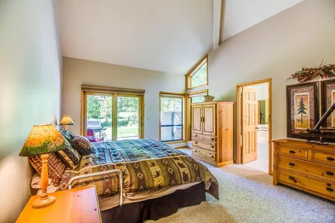 17917 Mugho Ln, Sunriver, OR 97707 photo 9