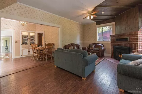 210 Juniper Ave, Spray, OR 97874 photo 2