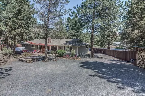61121 SW Echo Hollow Rd, Bend, OR 97702 photo 24